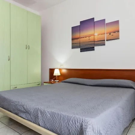 Hotel Belvilla By Oyo Terme Due 4*